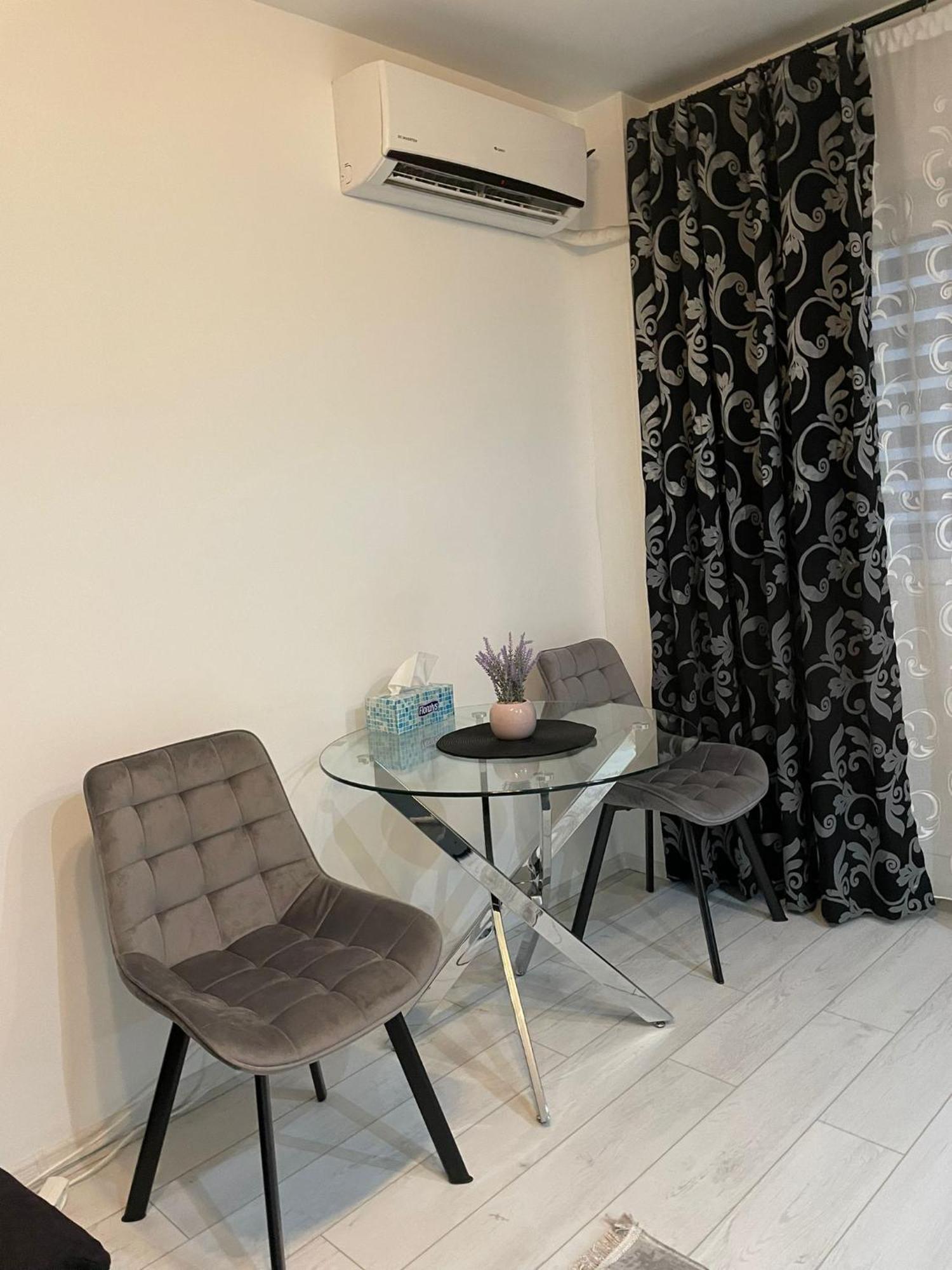 Fancy Studio Arena Nationala Bukurešť Exteriér fotografie